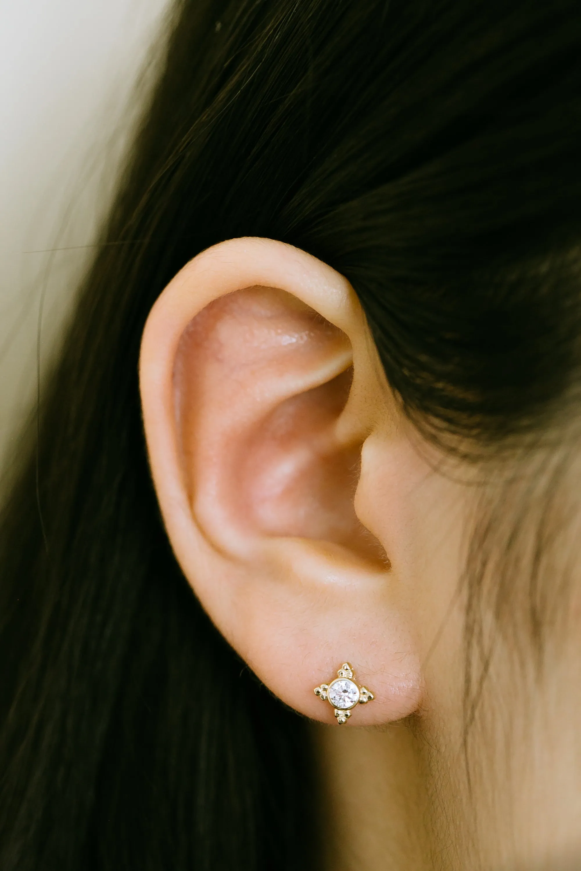 14K GOLD JEWELRY MINIMALIST DELICATE CZ SNOWFLAKE FLOWER BARBELL EAR STUD EARRING PIERCING