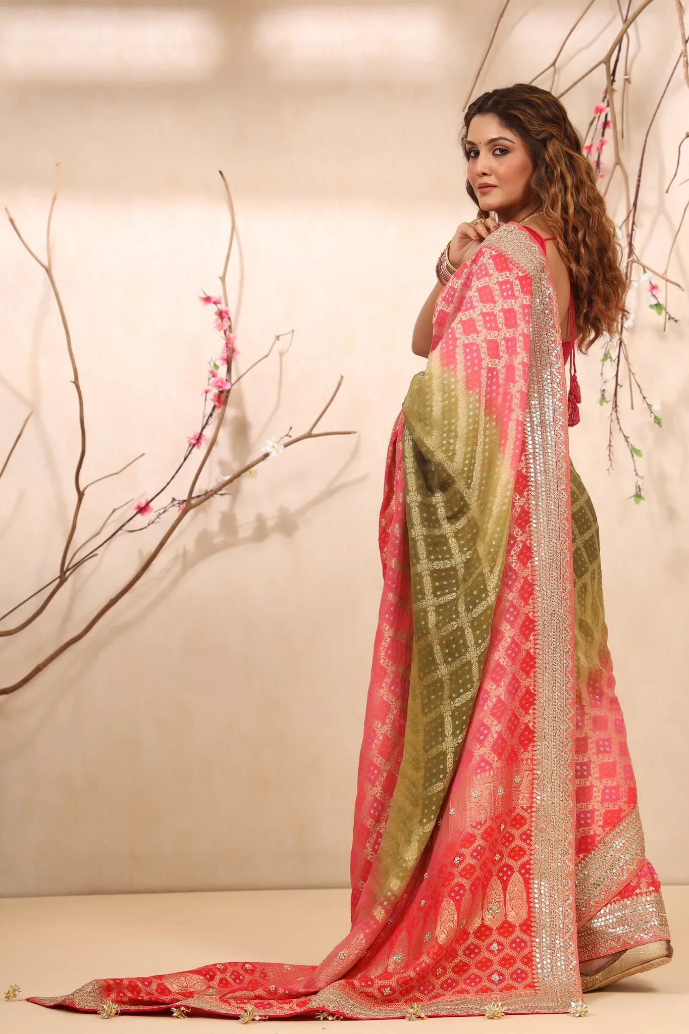 90Z728-NRO Pista Green Pink Embroidered Georgette Banarasi Saree