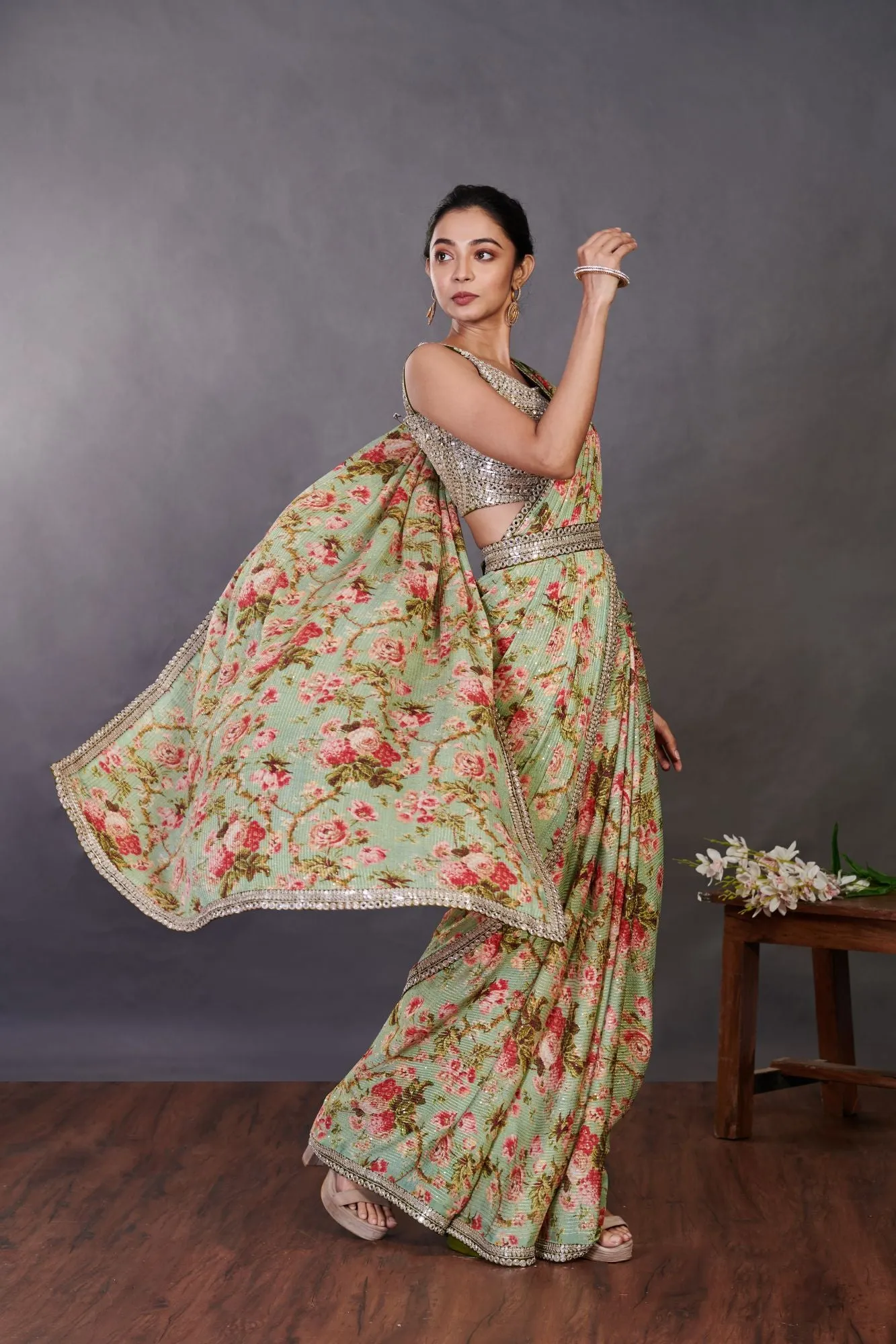 90Z998-RO Green Multicolor Floral Chikan Saree with Blouse