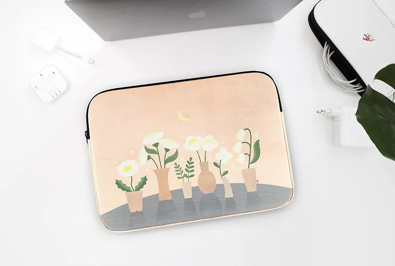 Apricot Flower Graphic Laptop Sleeves 13 15 inch Cases Protective Covers Handbags Square Pouches Designer Artist Prints Cute Lightweight School Collage Office Zipper Fashion Unique Couple Items Gifts