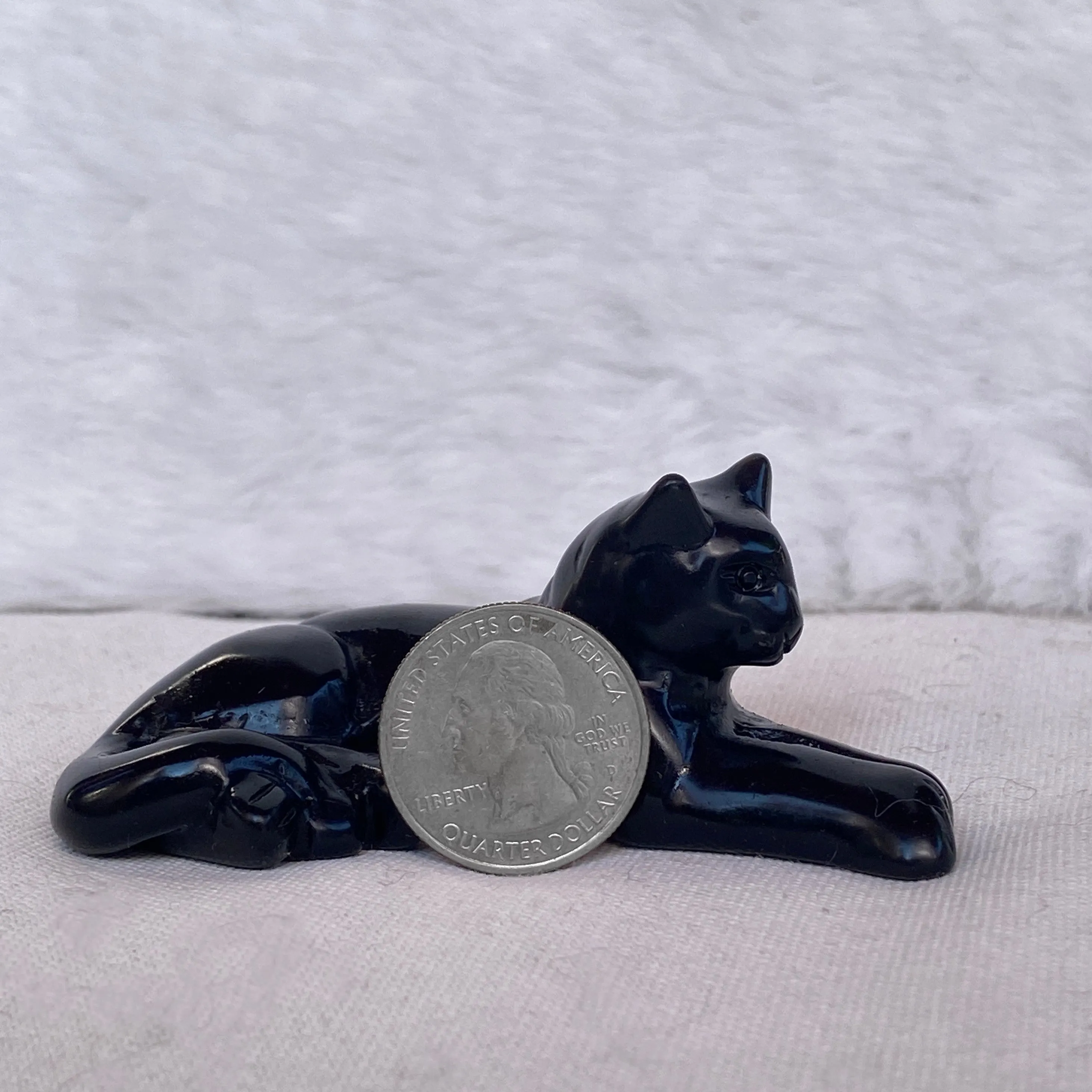 Black Obsidian Resting Kitty Cat