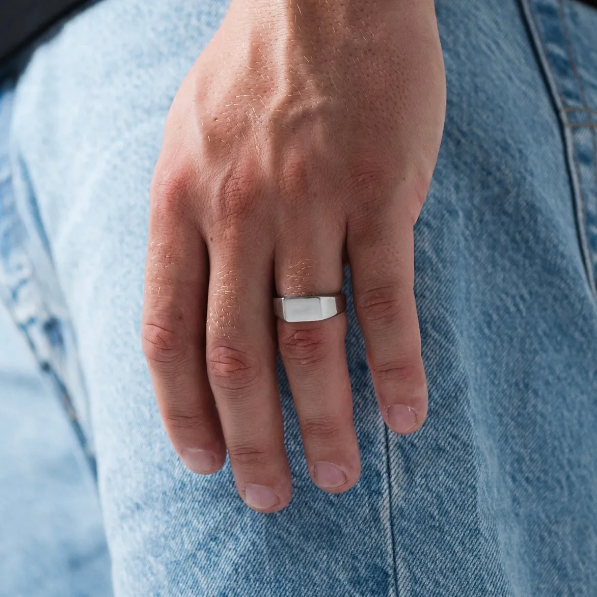 Classic Signet Ring (Silver)