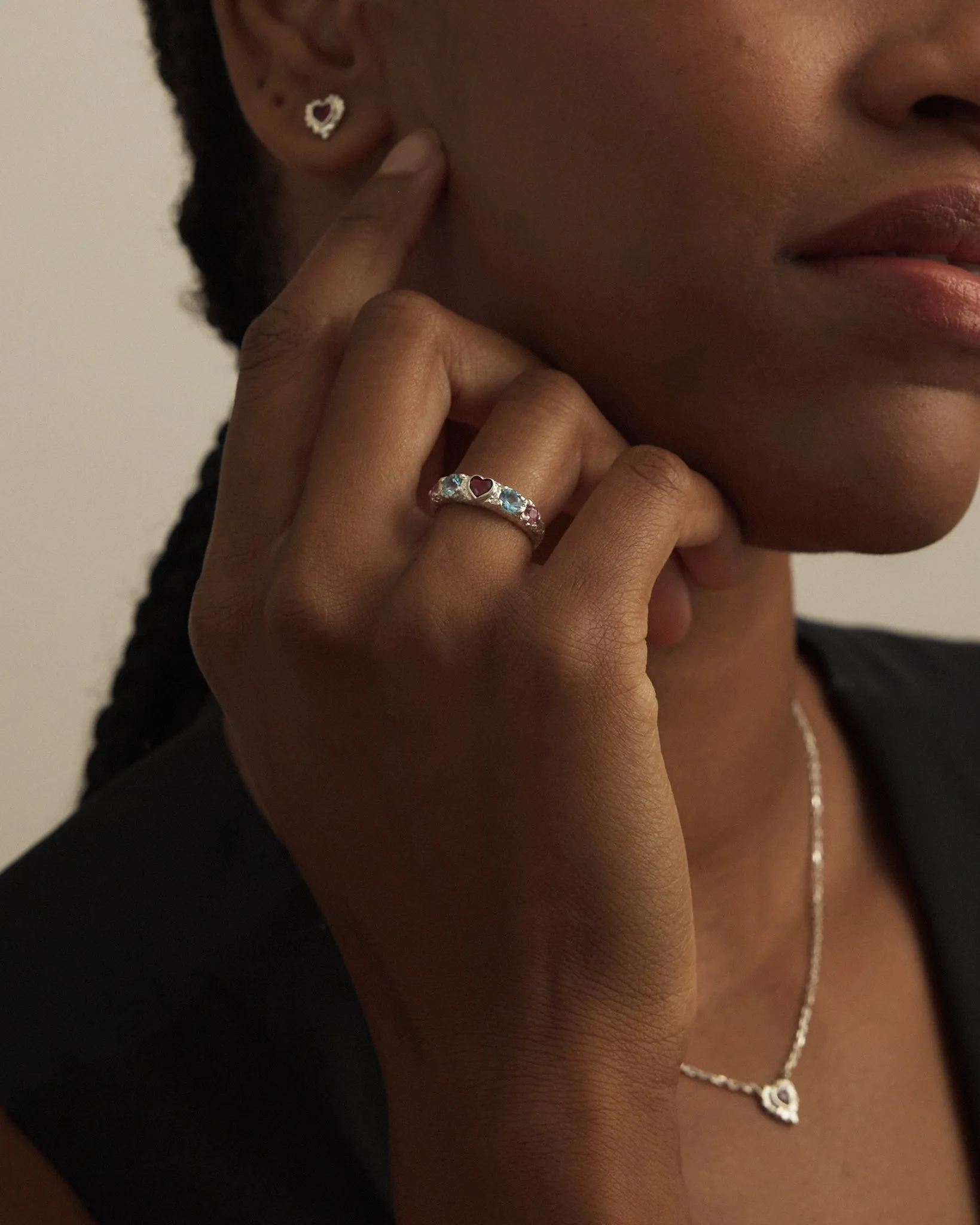 Coup de Foudre Necklace in Silver with Garnet