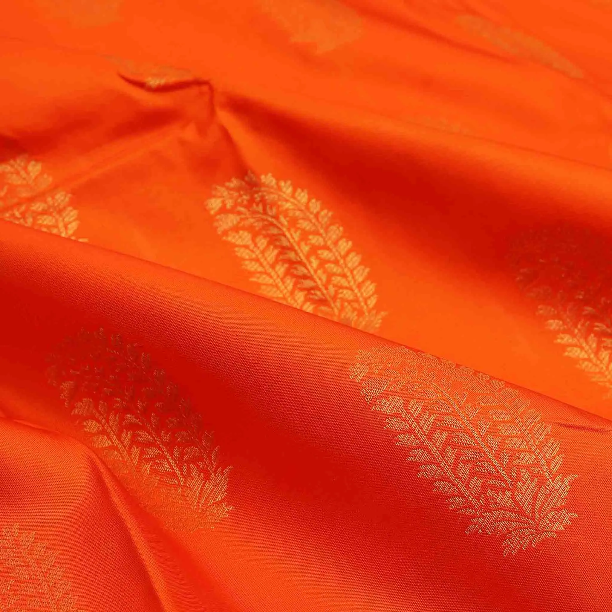 Handwoven Orange with Blue Kanjivaram Silk Saree - 218N008320DSA