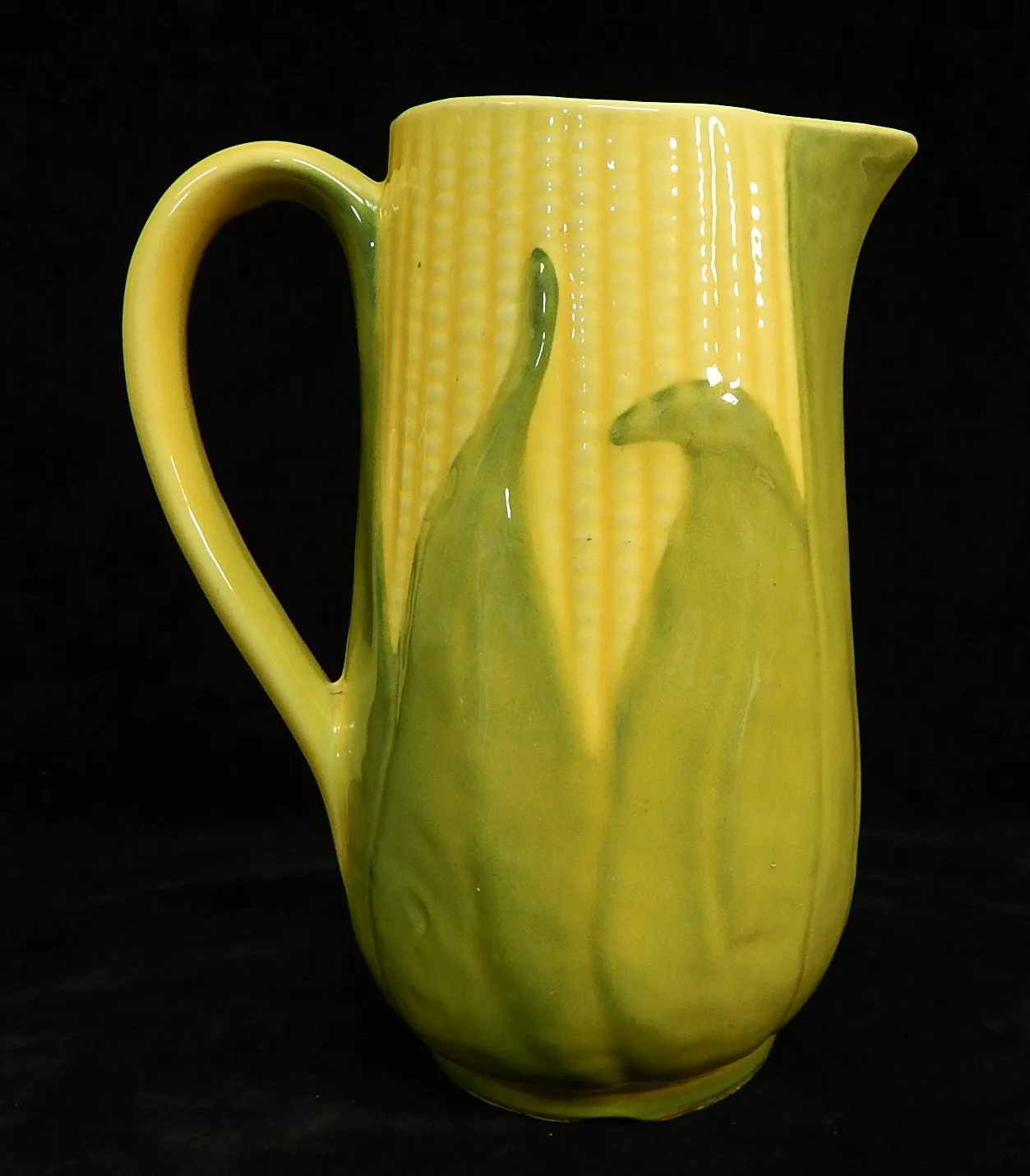 Shawnee Pottery Pitcher No. 71