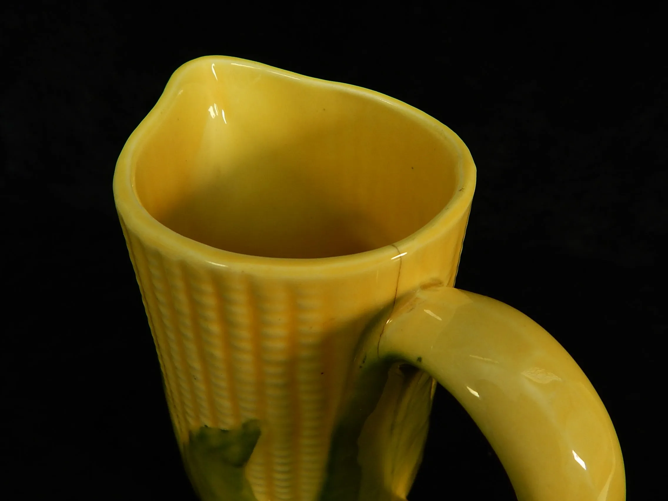 Shawnee Pottery Pitcher No. 71