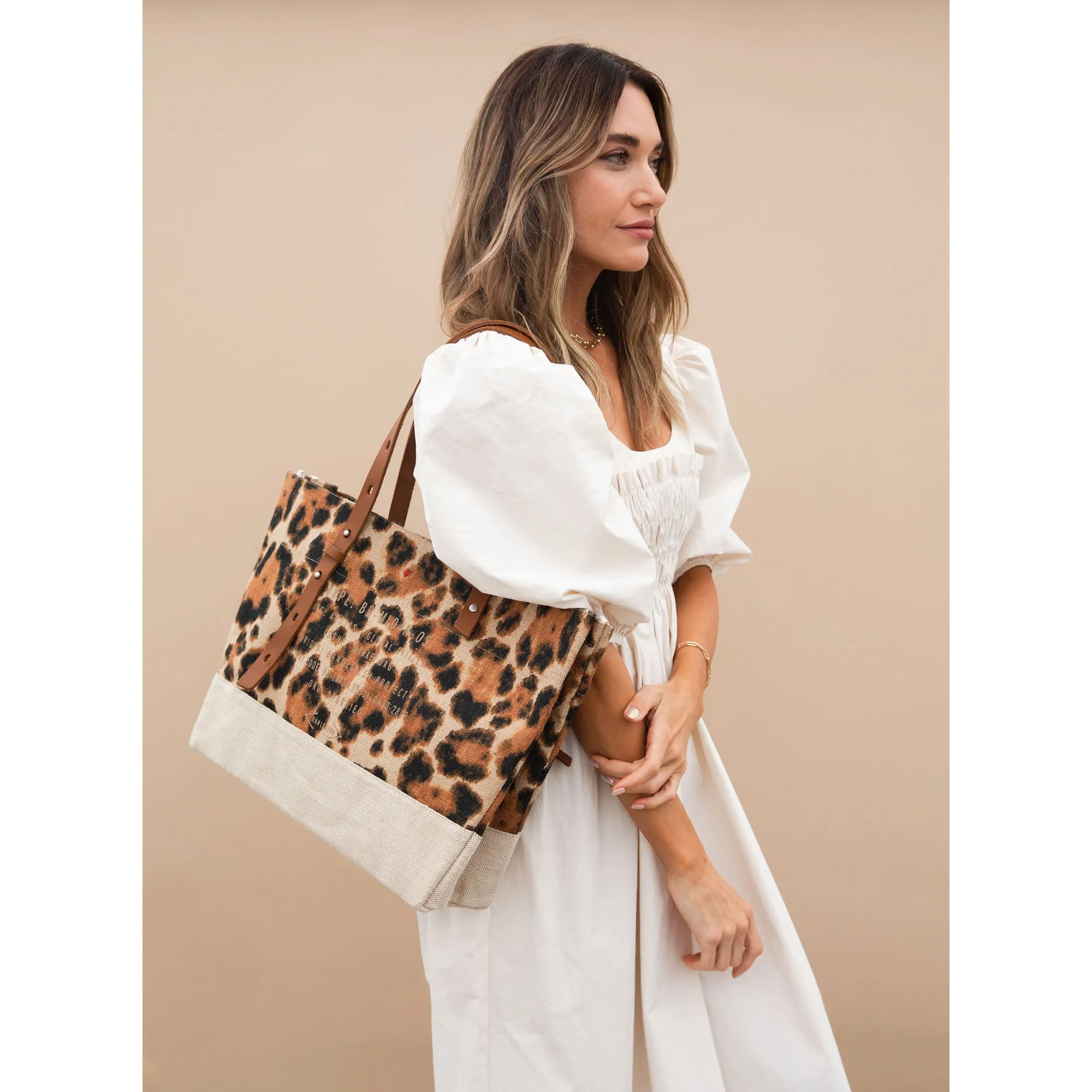 Shoulder Market Bag in Cheetah Print