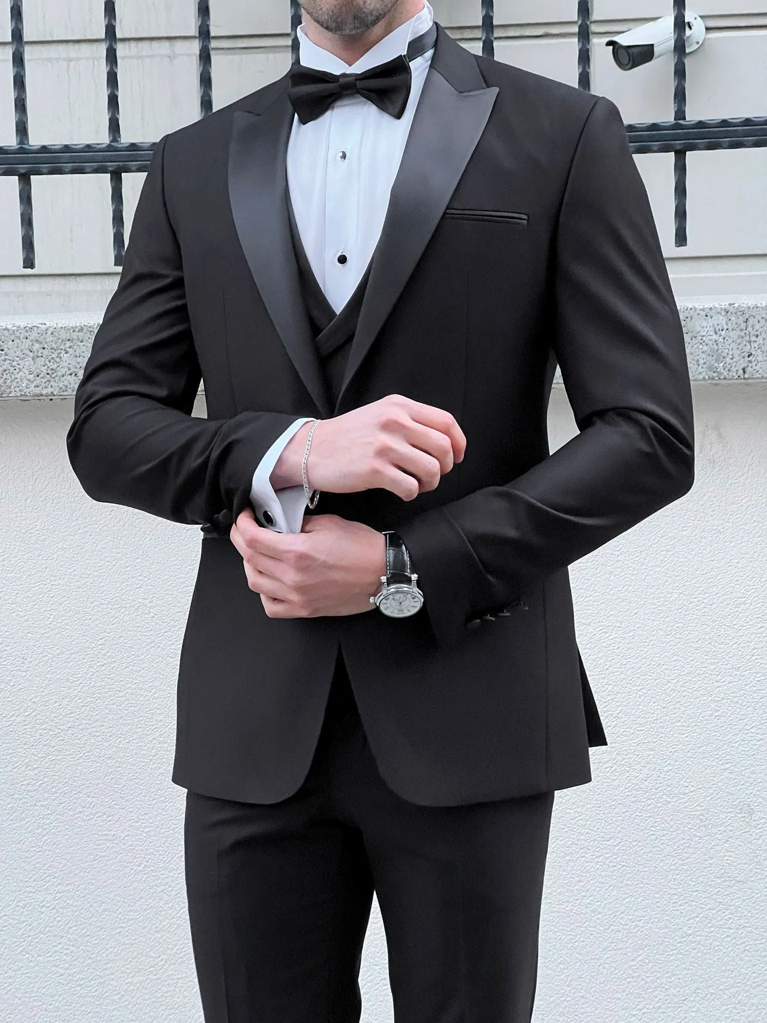 Slim Fit Pointed Collar Double Breasted Black Tuxedo