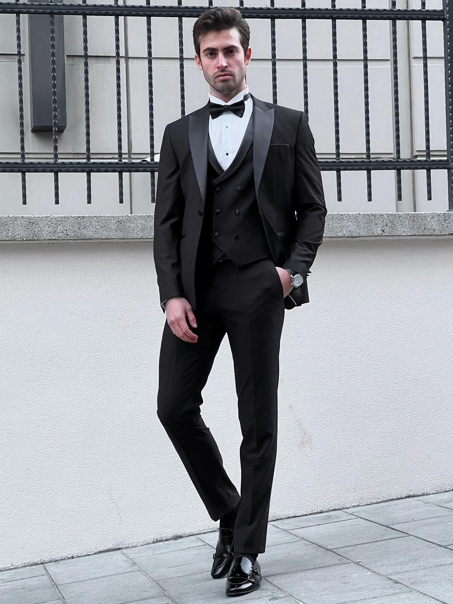 Slim Fit Pointed Collar Double Breasted Black Tuxedo