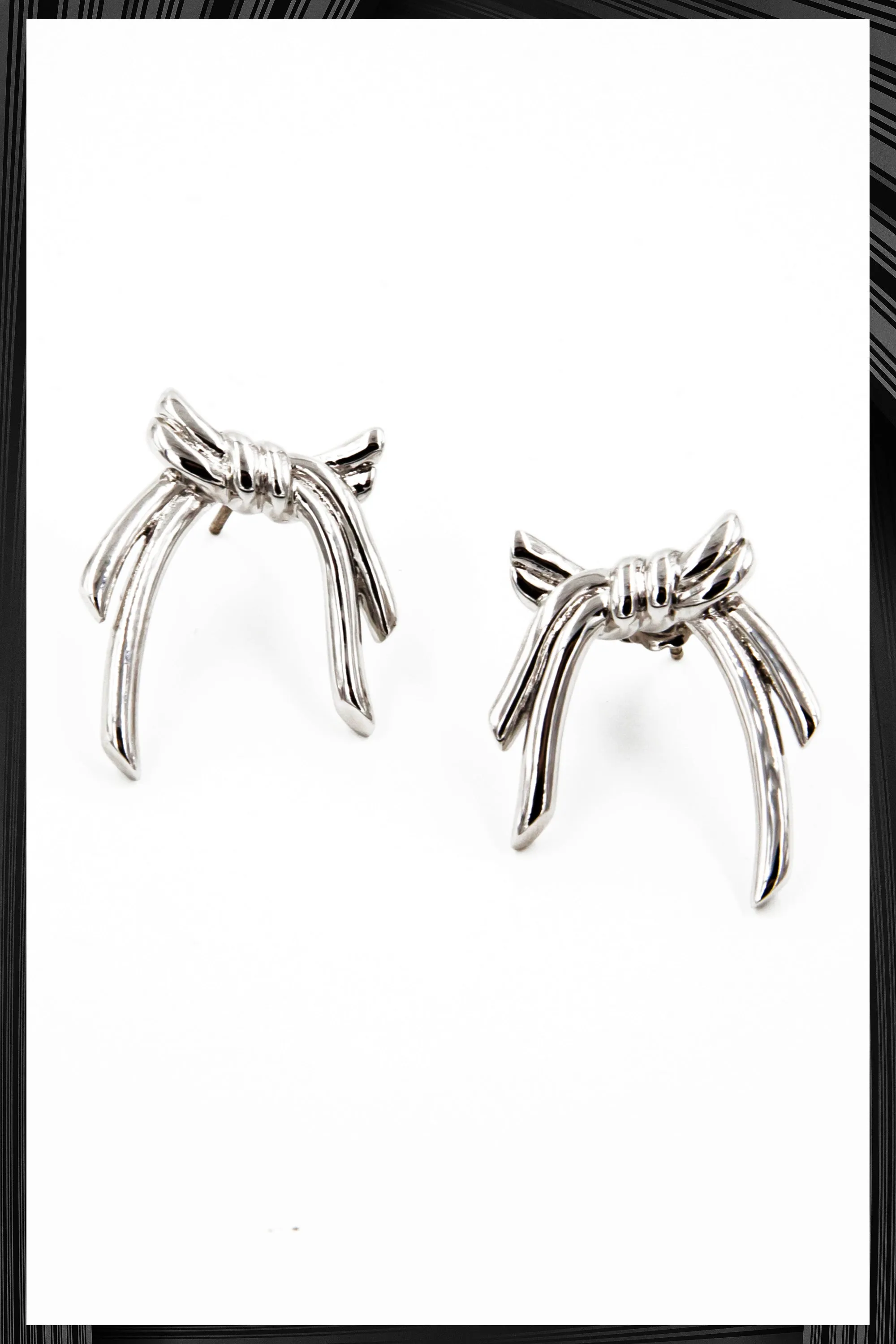 Venus Bow Earrings | Quick Shipping